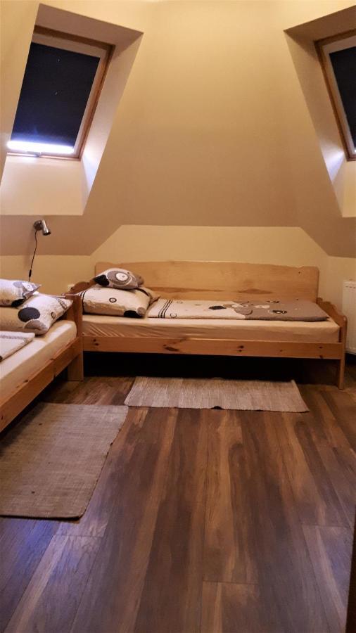 Nefelejcs Fagyizo Es Apartmanhaz Kistolmacs エクステリア 写真